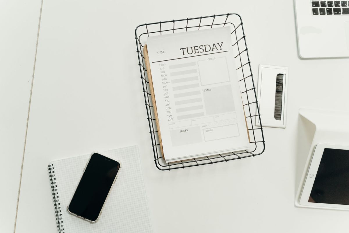 Digital Decluttering: Organizing Your Devices and Files Properly